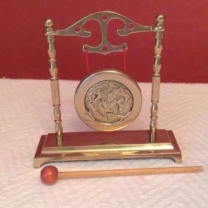 Small brass gong with dragon Asian decorative vintage Interesting vintage altar